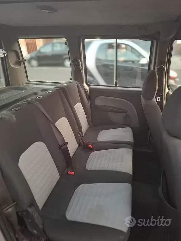 Usata Fiat Doblò 2006 Grigio Monovolume