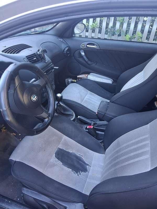 Usata Alfa Romeo 147 120 CV (88 kW) 2007 Utilitaria