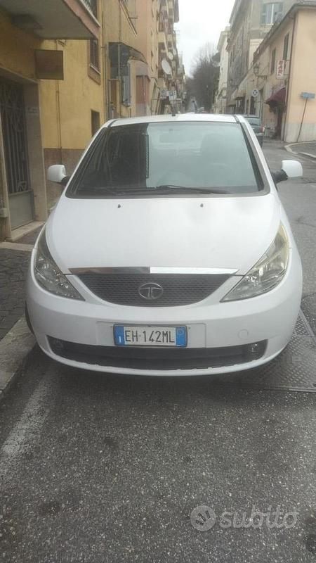 Usata Tata Indica 75 CV (55 kW) 2012 Bianco Berlina