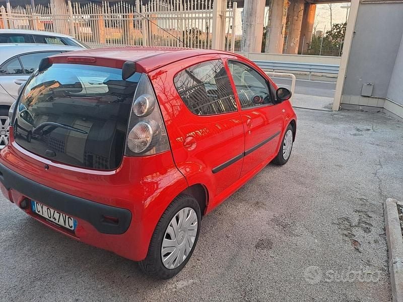 Usata Citroën C1 69 CV (50 kW) 2005 Rosso Utilitaria