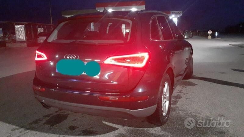 Blu Usata 2013 Audi Q5 SUV | 6000 € (Super prezzo) - Immagine 1/4