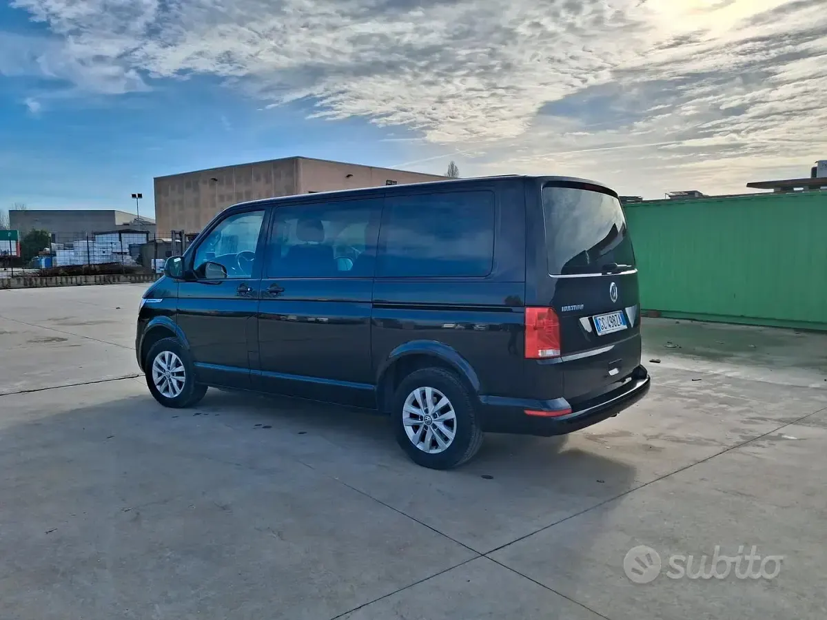 Usata VW Multivan Comfortline 150 CV (110 kW) 2020 Nero Monovolume