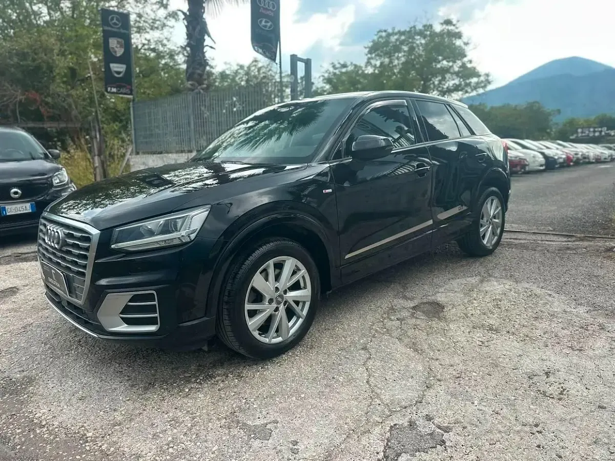 Usata Audi Q2 Business 116 CV (85 kW) 2018 Nero SUV