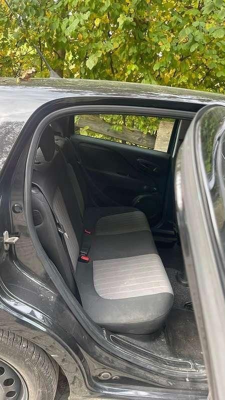 Usata Fiat Punto Street 69 CV (50 kW) 2018 Nero Berlina