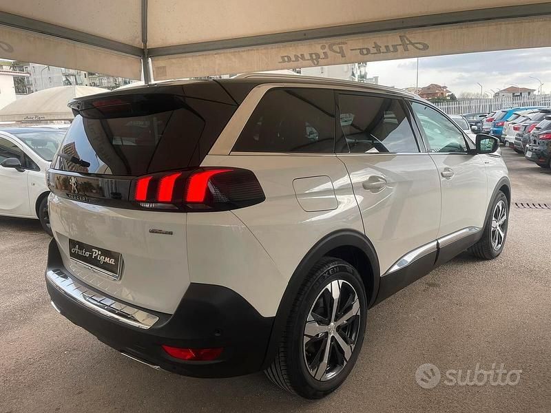 Usata Peugeot 5008 GT-line 131 CV (96 kW) 2019 Bianco SUV