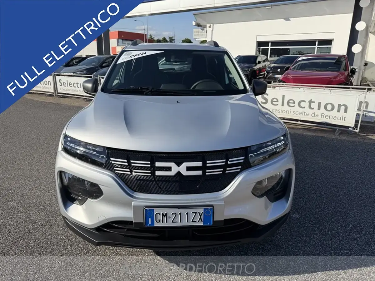 Usata Dacia Spring Comfort 19 kW (26 CV) 2023 Grigio Utilitaria