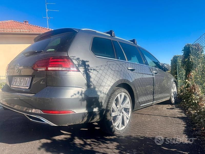 Usata VW Golf VII Executive 115 CV (84 kW) 2019 Grigio Station wagon
