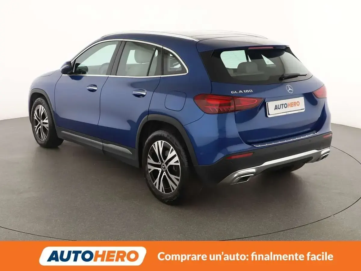 Usata Mercedes GLA180 Progressive 150 CV (110 kW) 2023 Blu/azzurro SUV