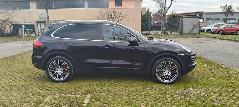 Usata Porsche Cayenne 245 CV (180 kW) 2012 Nero SUV