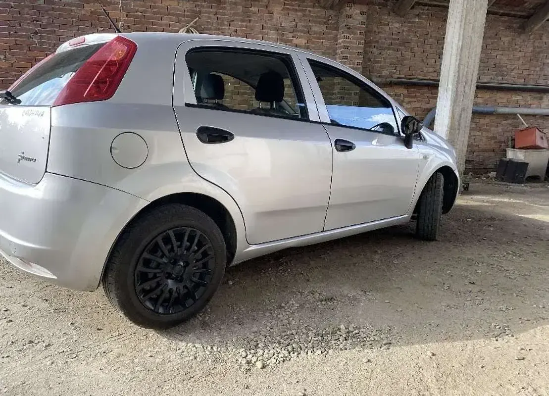 Usata Fiat Punto Dynamic 80 CV (58 kW) 2012 Utilitaria
