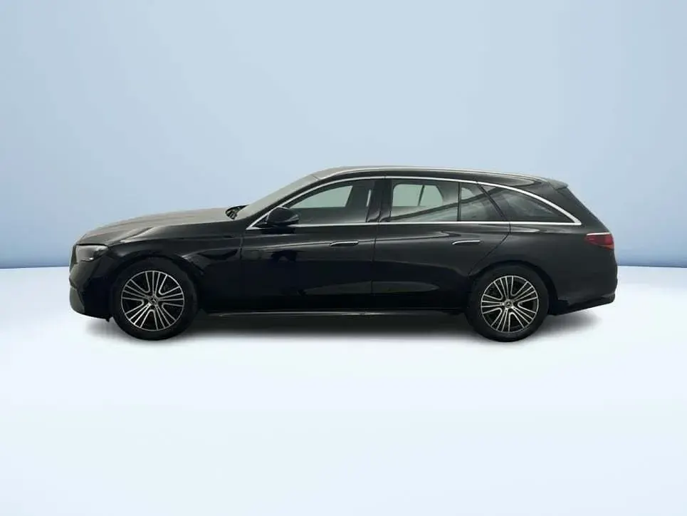Usata Mercedes 200 Advanced 163 CV (119 kW) 2025 Nero Station wagon