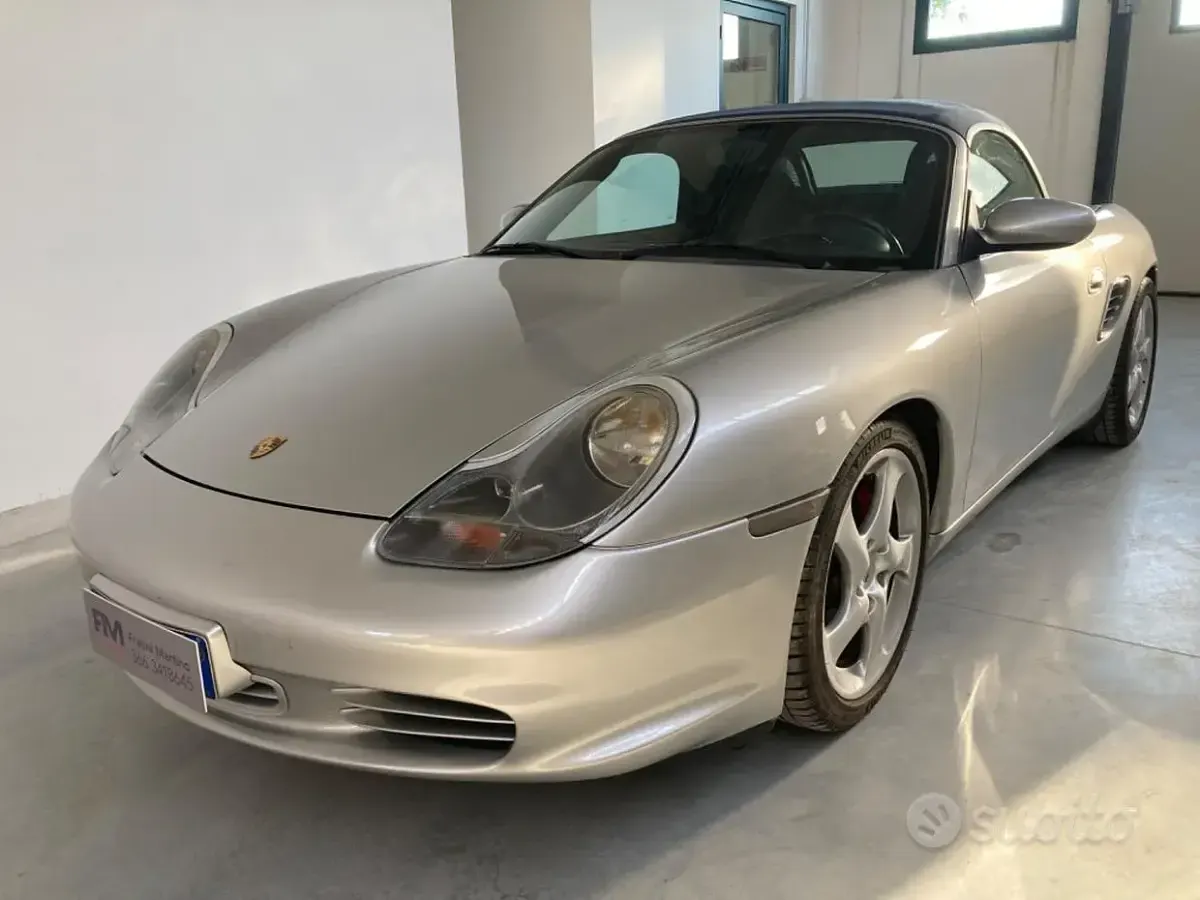 Usata Porsche Boxster 260 CV (191 kW) 2003 Grigio Cabrio
