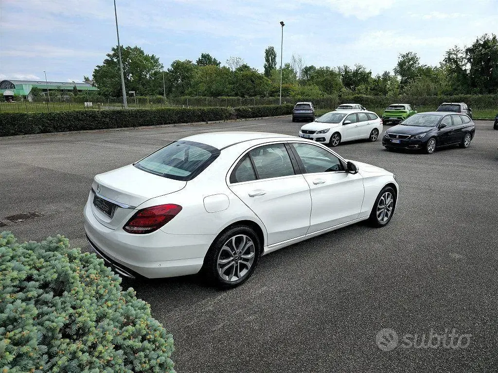 Usata Mercedes C200 184 CV (135 kW) 2017 Bianco Berlina