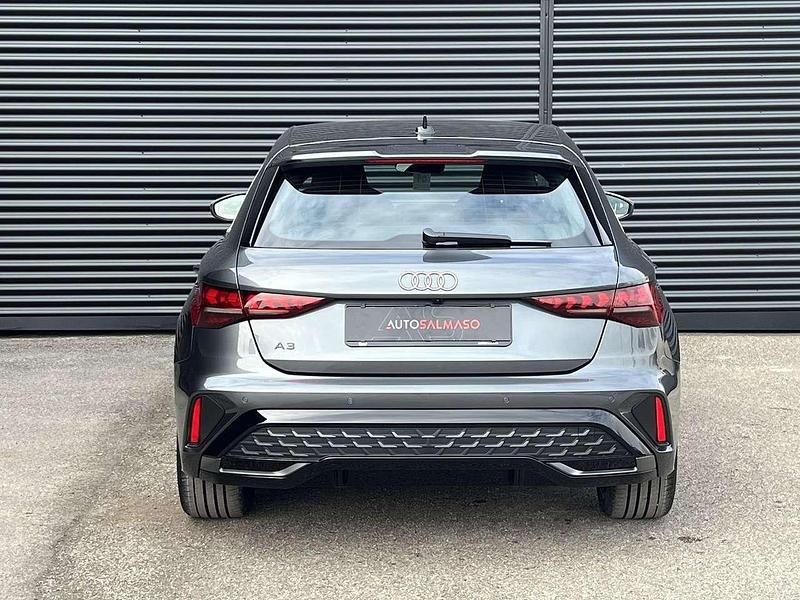 Nuova Audi A3 Sportback S-Line 150 CV (110 kW) 2026 Grigio Utilitaria