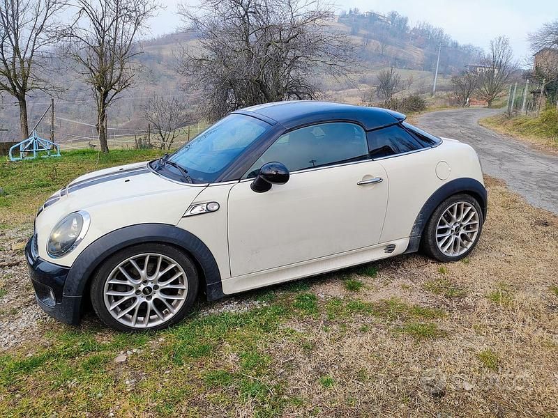 Usata Mini Coupé 230 CV (169 kW) 2014 Bianco Coupé