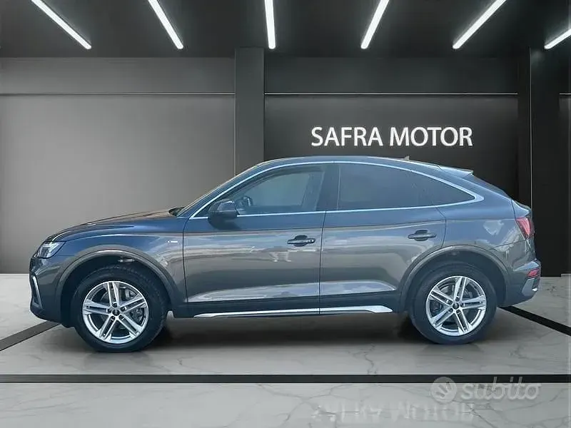 Usata Audi Q5 Sportback S-Line 203 CV (149 kW) 2021 Grigio SUV