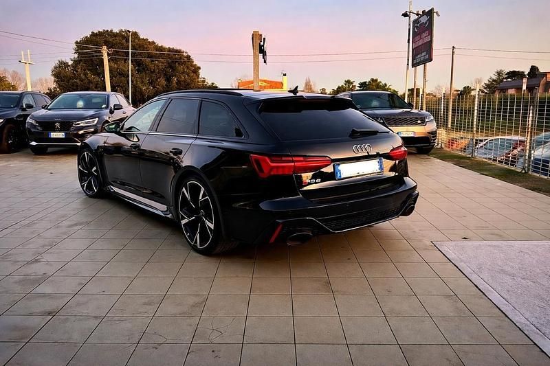 Usata Audi RS6 Comfort 599 CV (440 kW) 2021 Nero Station wagon