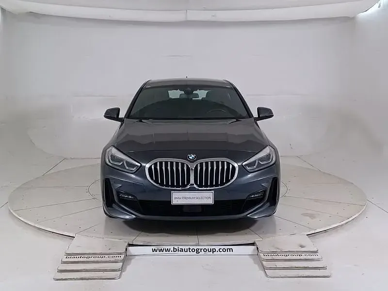 Usata BMW 118 M Sport 150 CV (110 kW) 2020 Grigio scuro Utilitaria