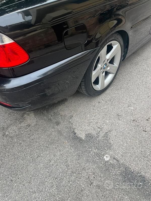 Usata BMW 320 Cabriolet 170 CV (125 kW) 2003 Nero Cabrio