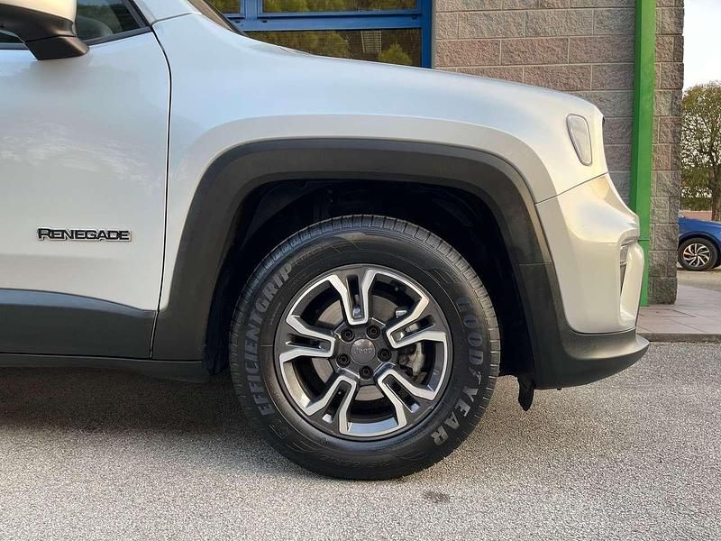 Usata Jeep Renegade 120 CV (88 kW) 2019 Argento SUV