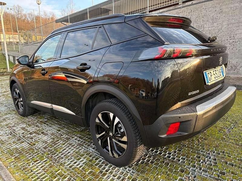 Usata Peugeot 2008 Allure 131 CV (96 kW) 2023 Nero SUV