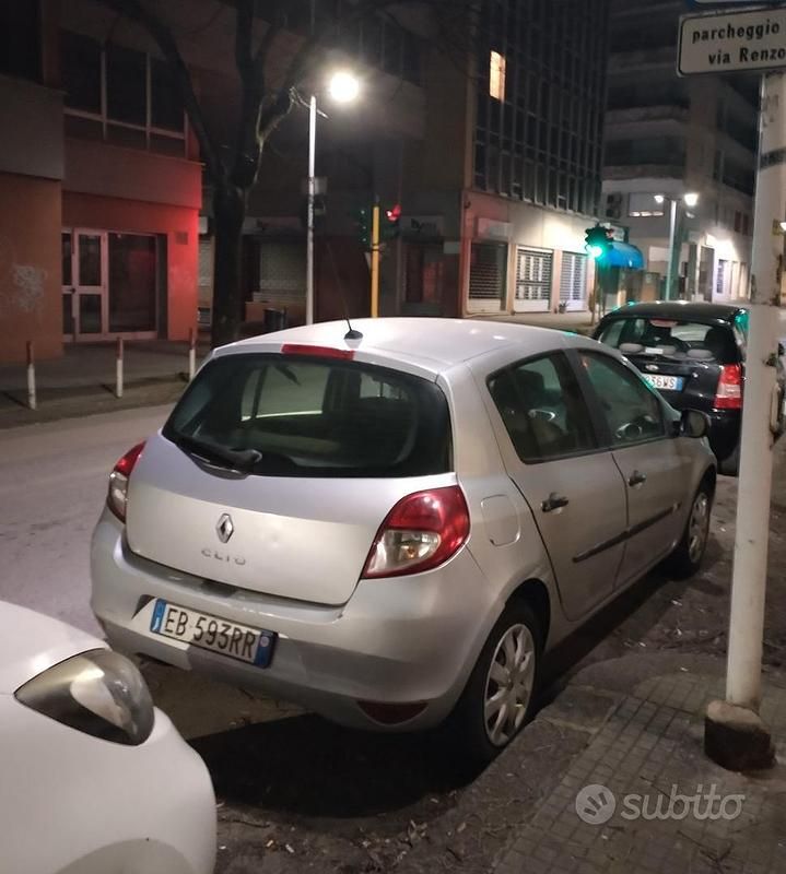 Usata Renault Clio IV 58 CV (42 kW) 2012 Grigio Berlina