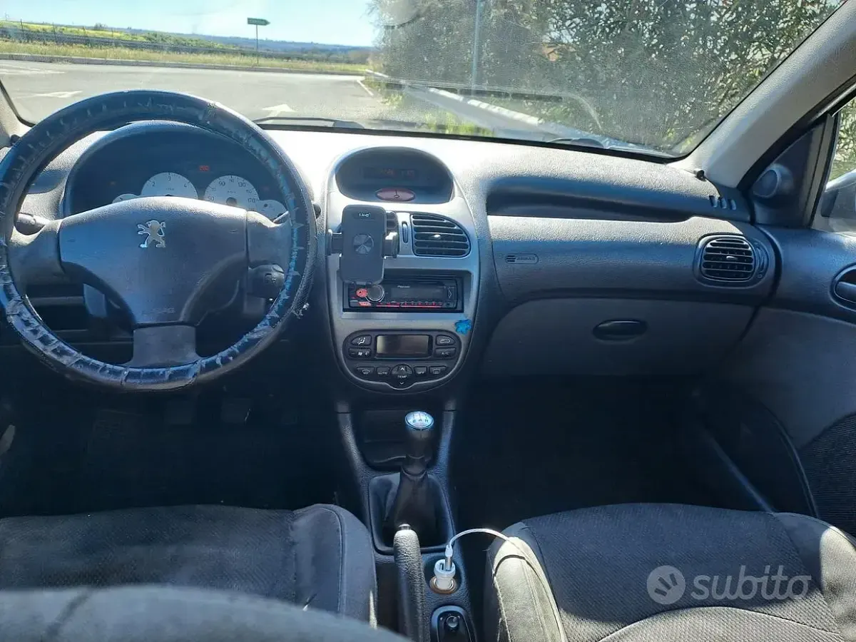 Usata Peugeot 206 68 CV (50 kW) 2008 Grigio Berlina