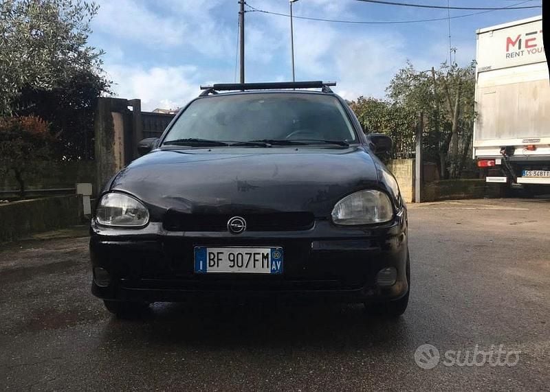 Usata Opel Corsa 2000 Nero Utilitaria