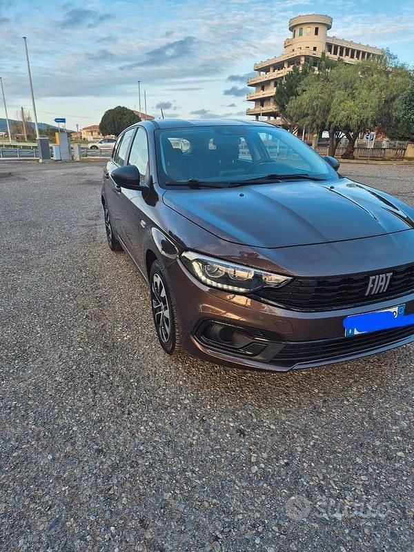 Usata Fiat Tipo 131 CV (96 kW) 2021 Marrone Station wagon