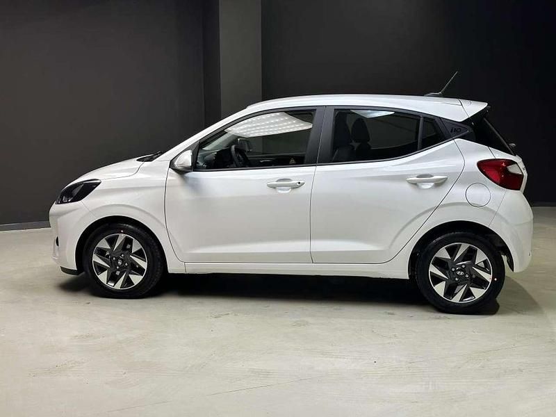 Nuova Hyundai i10 67 CV (49 kW) 2025 Atlas white Utilitaria