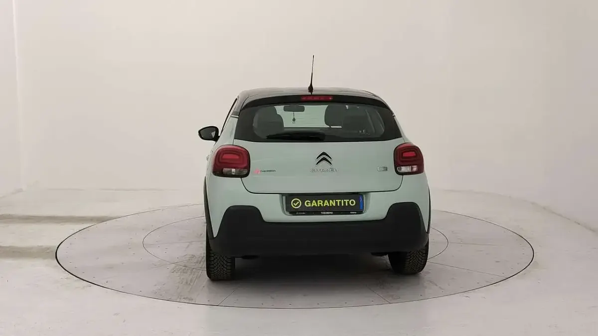 Używany Citroën C3 PureTech 83 KM (61 kW) 2019 Zielony Hatchback