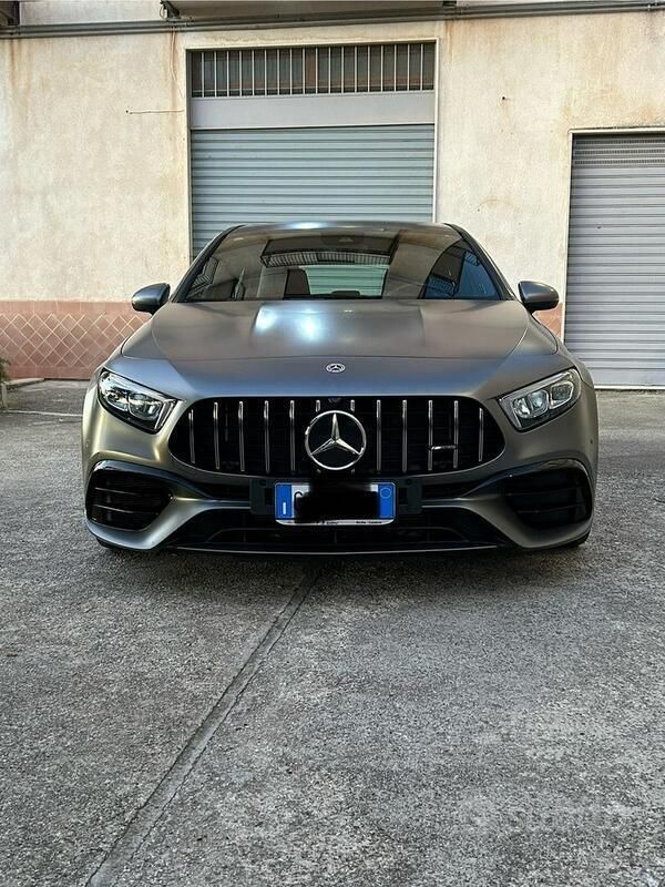 Usata 2021 Mercedes A45 AMG Due volumi | 40.000 € (Molto cara) - Immagine 1/4