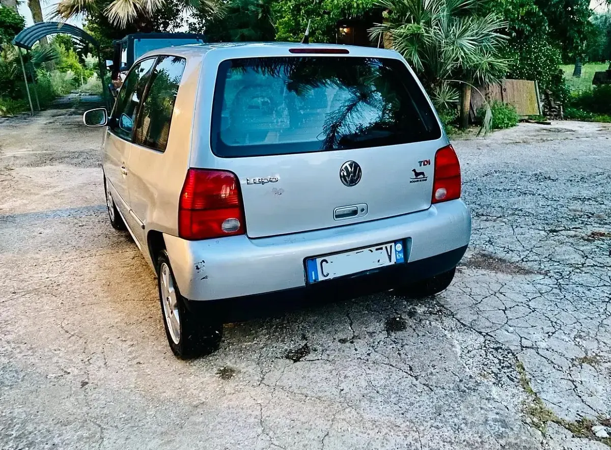 Usata VW Lupo 75 CV (55 kW) 2002 Grigio Utilitaria