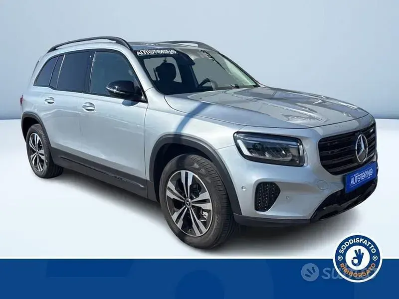 Usata Mercedes GLB200 150 CV (110 kW) 2025 Grigio SUV