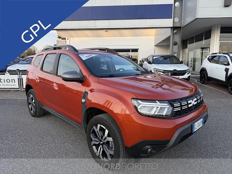 Usata Dacia Duster Journey 101 CV (74 kW) 2024 Arancione SUV
