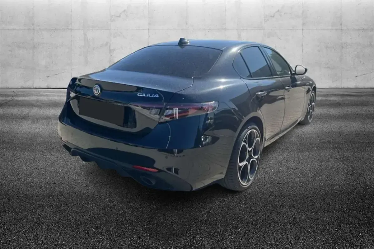Usata Alfa Romeo Giulia Veloce 280 CV (205 kW) 2024 Nero Berlina