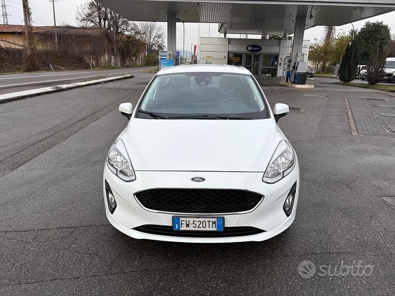 Usata Ford Fiesta 86 CV (63 kW) 2019 Bianco Berlina