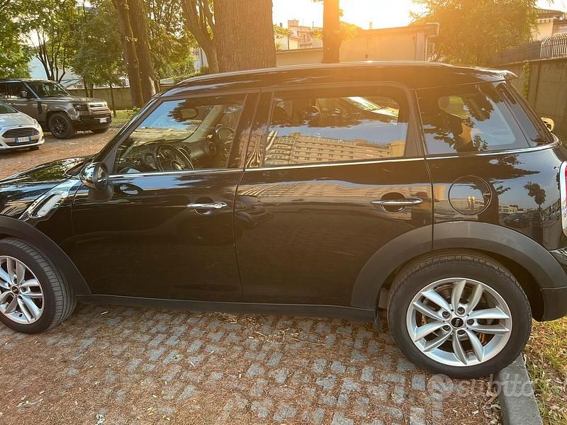 Usata Mini Countryman 111 CV (81 kW) 2011 Nero SUV
