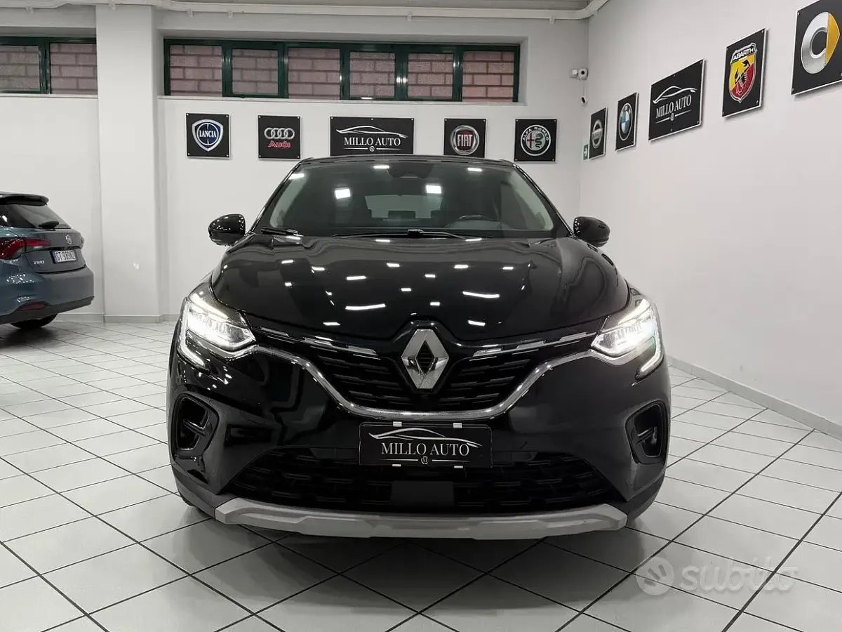 Usata Renault Captur Intens 101 CV (74 kW) 2022 Nero SUV