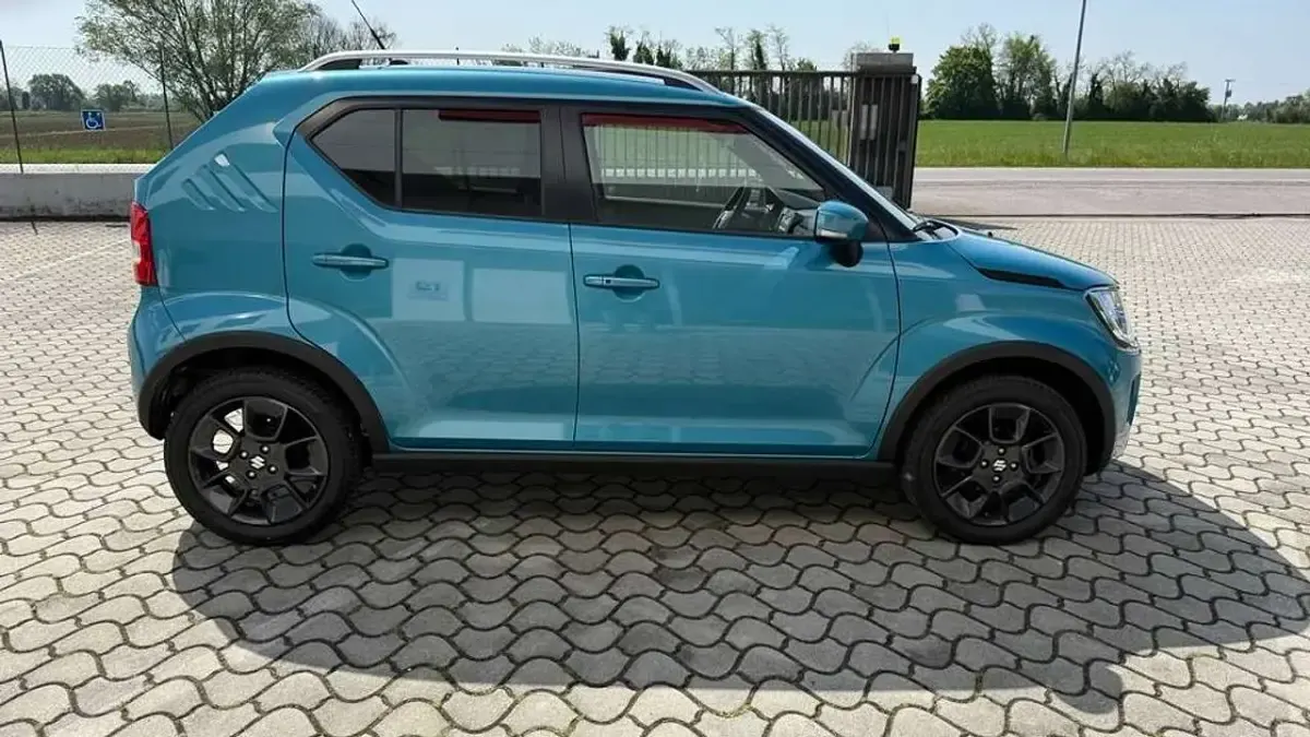Usata Suzuki Ignis 83 CV (61 kW) 2021 Neon blue SUV