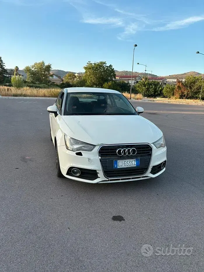 Usata Audi A1 Ambition 90 CV (66 kW) 2011 Bianco Utilitaria