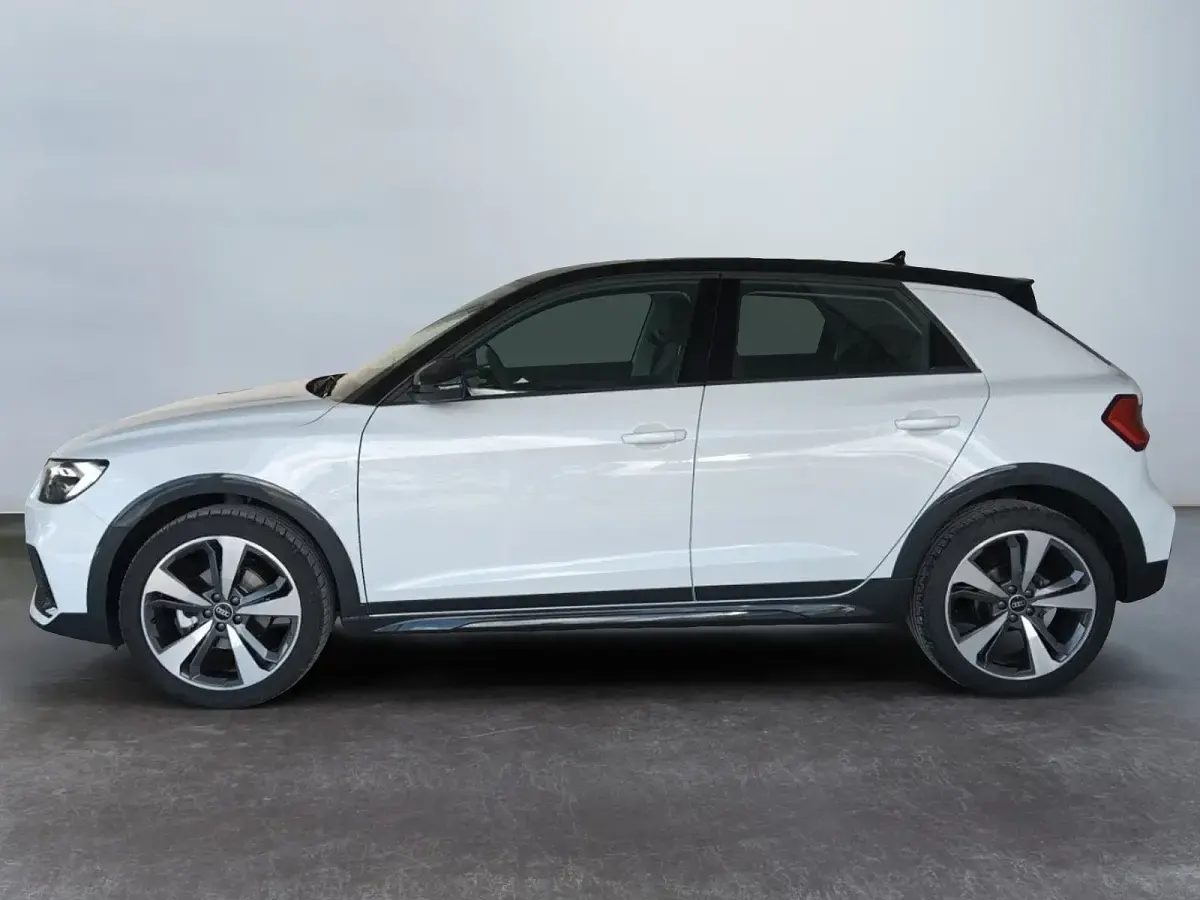 Usata Audi A1 Design 116 CV (85 kW) 2025 Bianco SUV