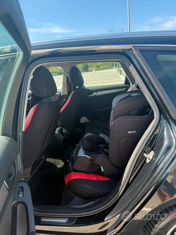 Usata Audi A4 143 CV (105 kW) 2011 Nero Station wagon