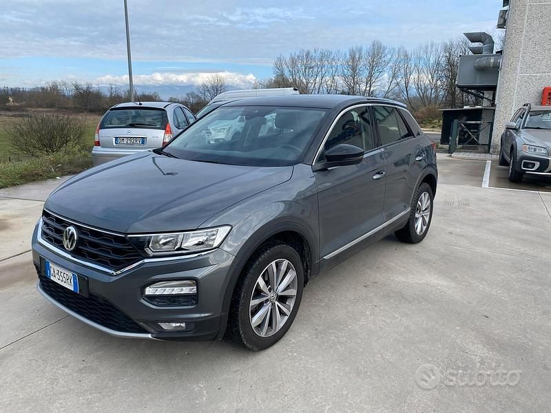 Usata VW T-Roc Style 115 CV (84 kW) 2020 Grigio SUV