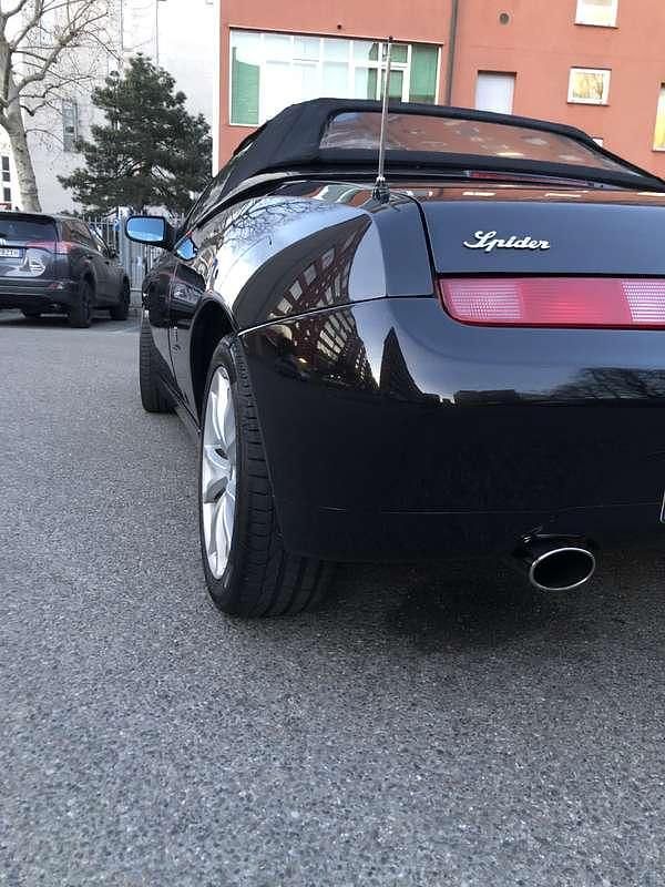 Usata Alfa Romeo Spider 165 CV (121 kW) 2015 Nero Cabrio