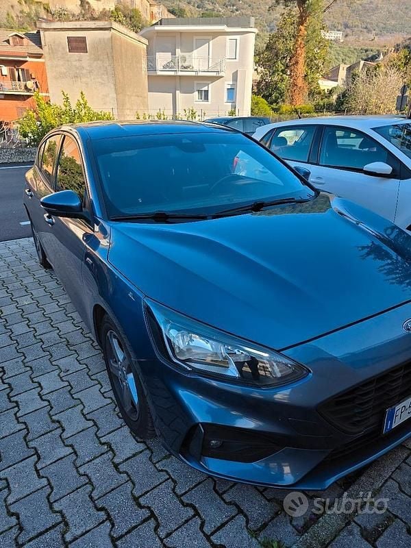 Usata Ford Focus ST-Line 120 CV (88 kW) 2018 Blu Berlina