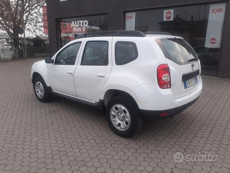 Usata Dacia Duster Lauréate 110 CV (80 kW) 2012 Bianco SUV