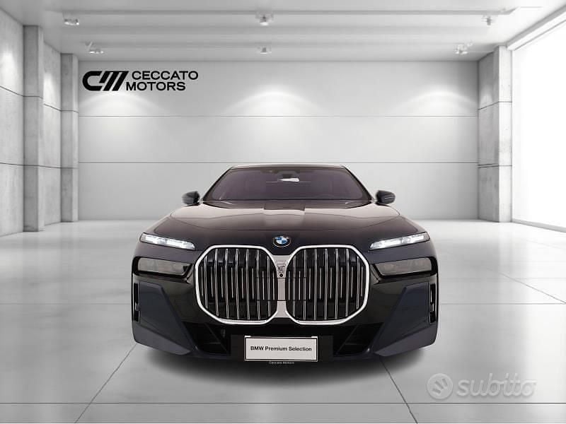 Usata BMW 740 M Sport 2025 Blu Berlina