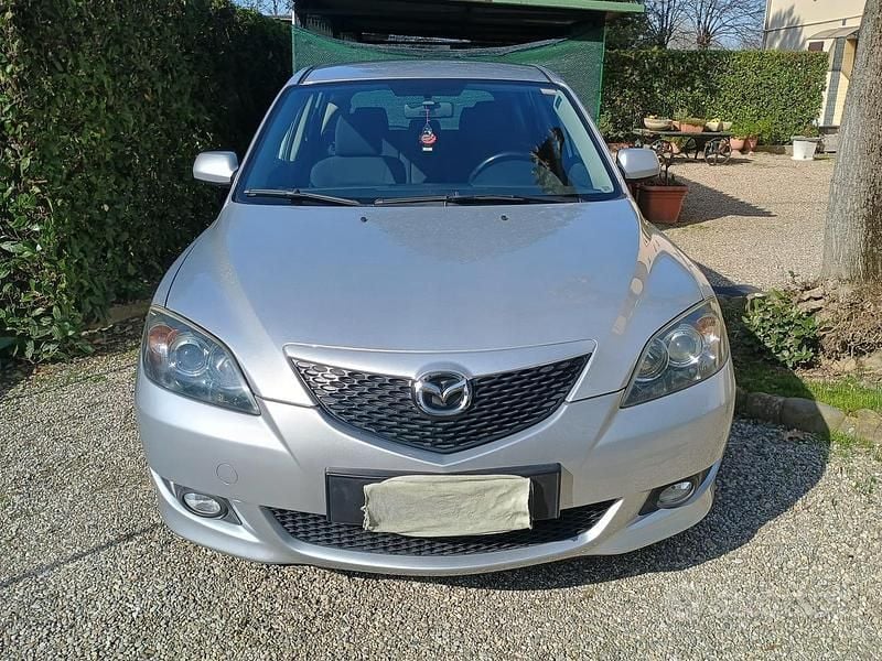 Usata Mazda 3 105 CV (77 kW) 2004 Grigio Berlina