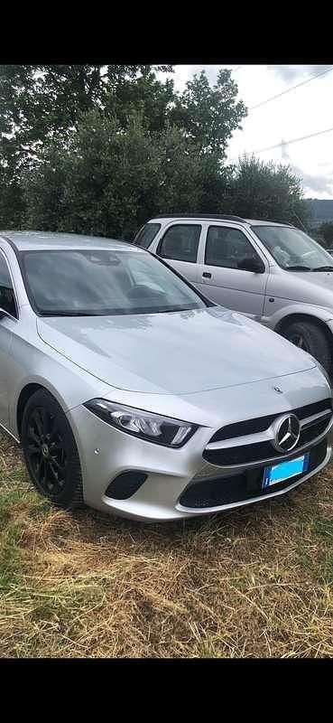 Usata Mercedes A160 Business 90 CV (66 kW) 2019 Argento Berlina